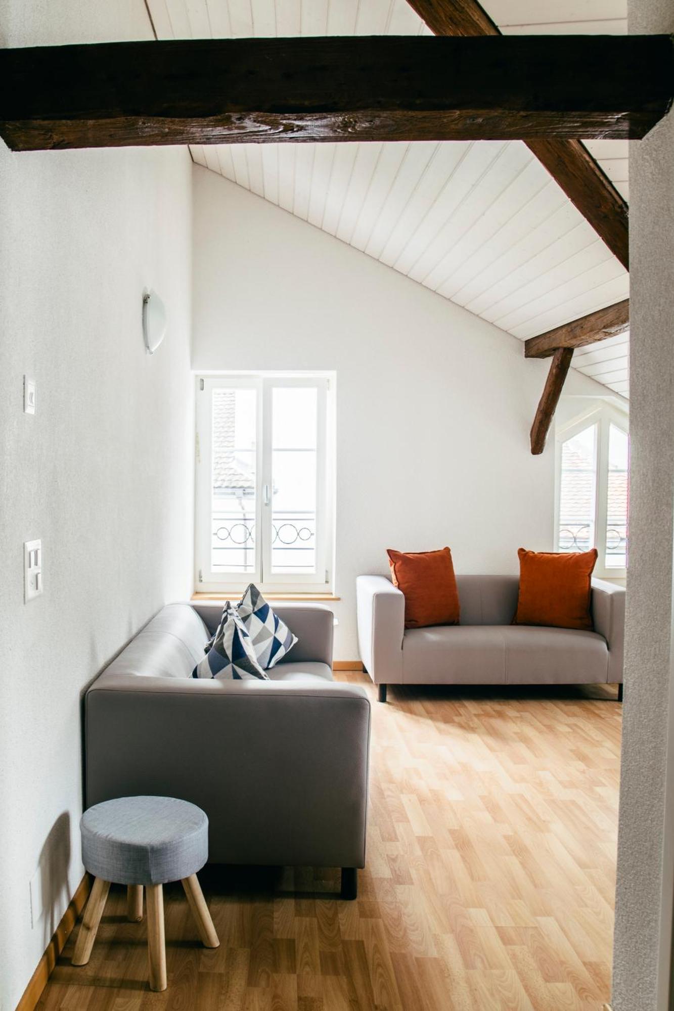 Nimbuzzz Apartments Unterseen Zimmer foto