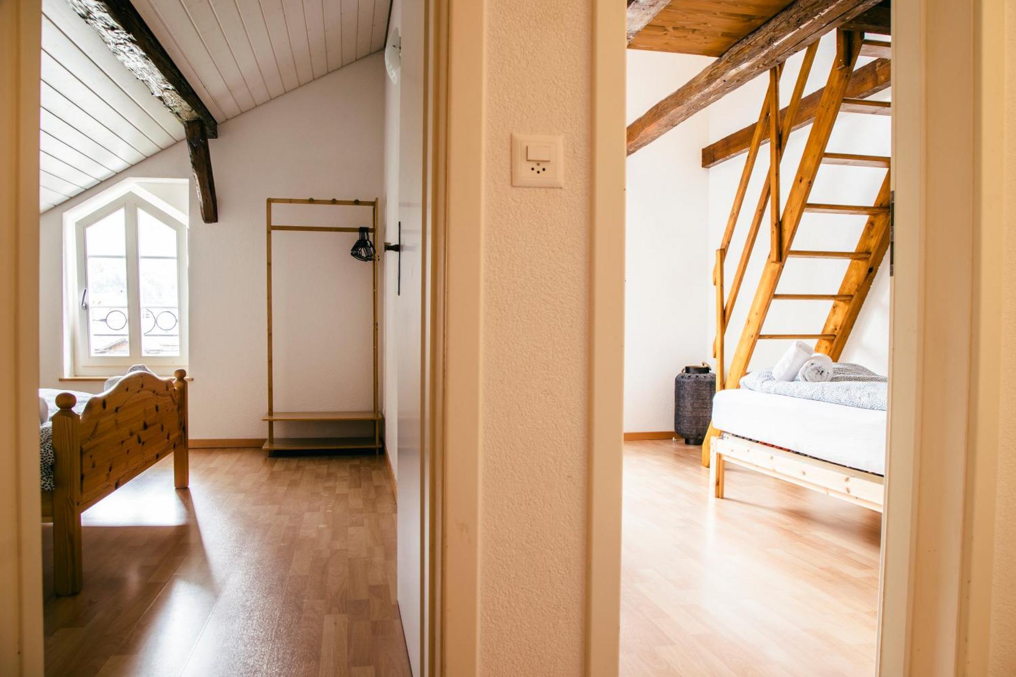 Nimbuzzz Apartments Unterseen Zimmer foto